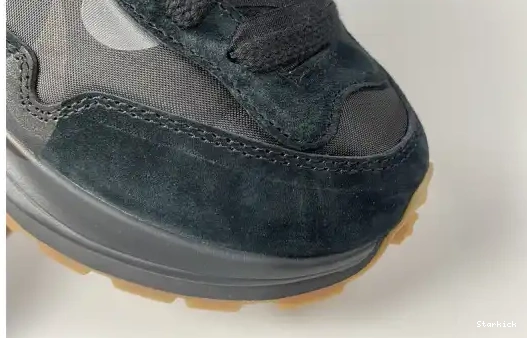 DD1875-001 Vaporwaffle Gum Sacai Nike Black 0602